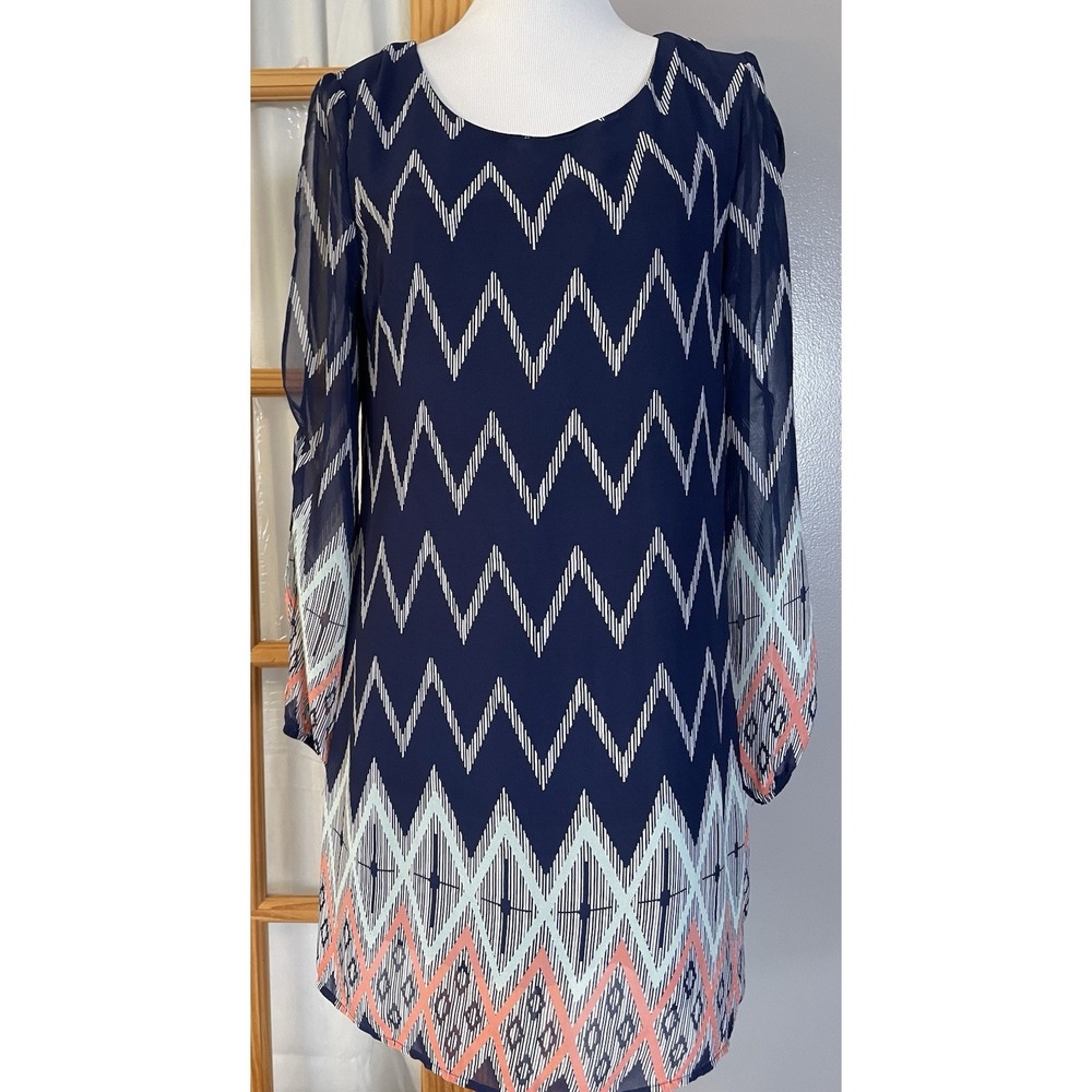Jolt Chevron Mini Dress Sz L Navy Gray Geometric Flowy Cold Shoulder City Chic